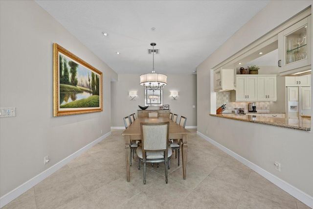 16842 Bay Street, Jupiter, FL 33477