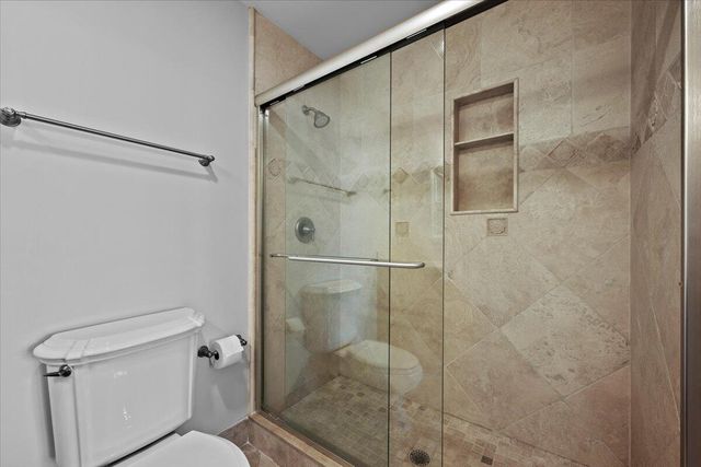 16842 Bay Street, Jupiter, FL 33477