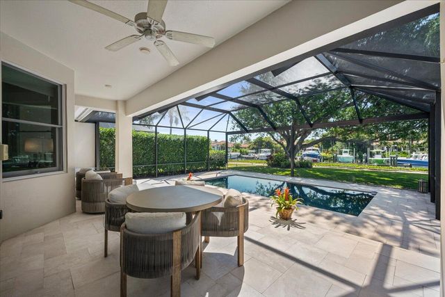 16842 Bay Street, Jupiter, FL 33477