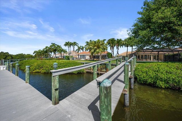16842 Bay Street, Jupiter, FL 33477