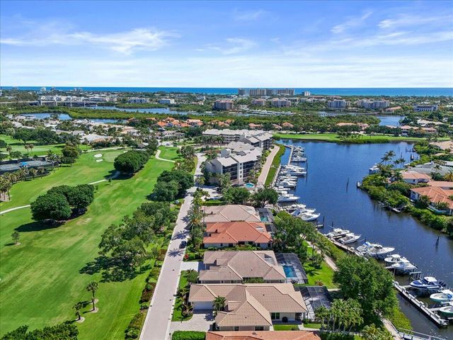 16842 Bay Street, Jupiter, FL 33477