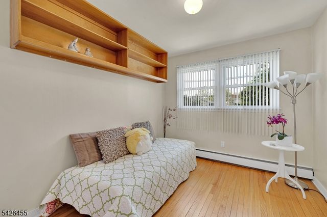 242 Amherst Ave, Woodbridge Twp., NJ 07067