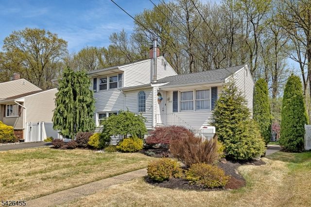 242 Amherst Ave, Woodbridge Twp., NJ 07067