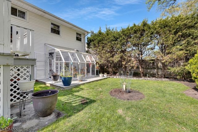 242 Amherst Ave, Woodbridge Twp., NJ 07067