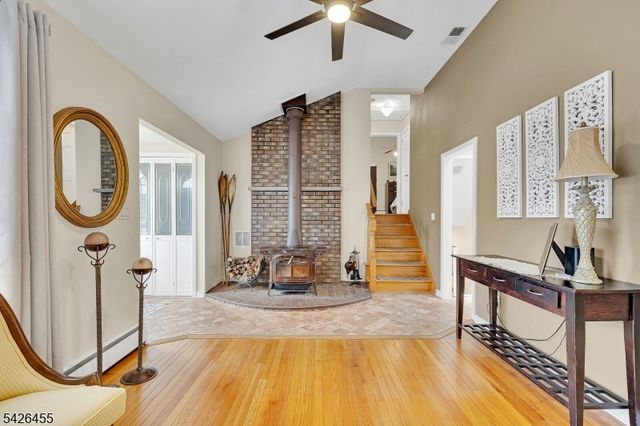 242 Amherst Ave, Woodbridge Twp., NJ 07067