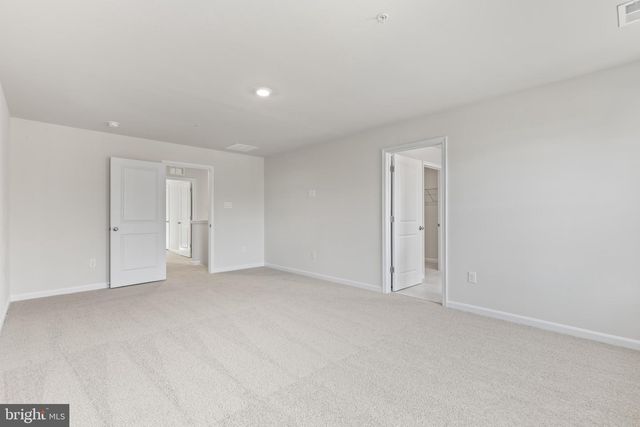 402 BUCKEYE DR, Shenandoah Junction, WV 25442