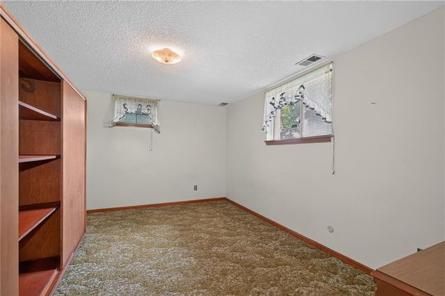 24345 W 71st Street, Shawnee, KS 66227