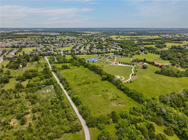 24345 W 71st Street, Shawnee, KS 66227