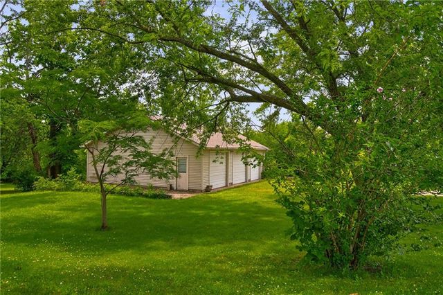 24345 W 71st Street, Shawnee, KS 66227
