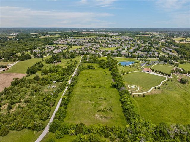 24345 W 71st Street, Shawnee, KS 66227