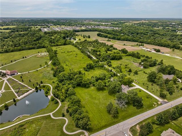 24345 W 71st Street, Shawnee, KS 66227