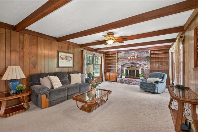 24345 W 71st Street, Shawnee, KS 66227
