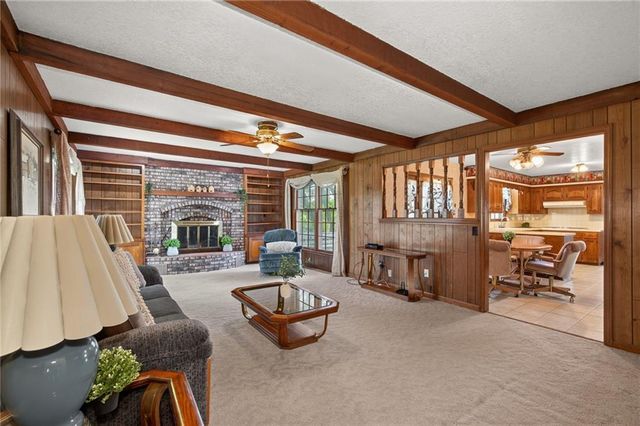 24345 W 71st Street, Shawnee, KS 66227