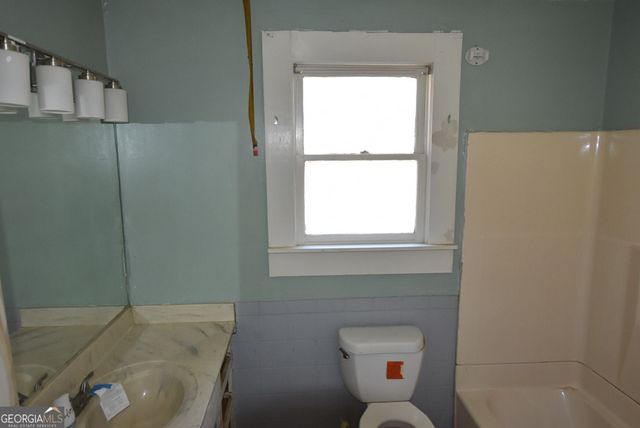 255 Woodlawn Avenue, Winder, GA 30680