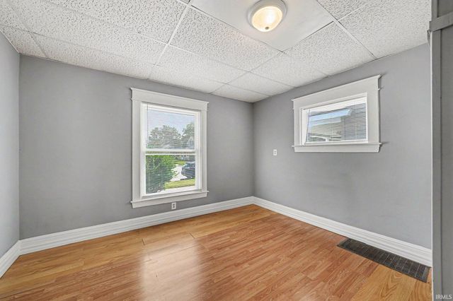 138 W Broadway Street, Mishawaka, IN 46545