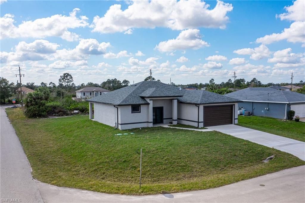 2801 69th ST W, Lehigh Acres, FL 33971
