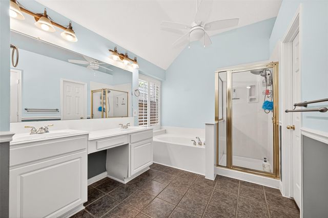 34 Nila Grove Court, Conroe, TX 77385