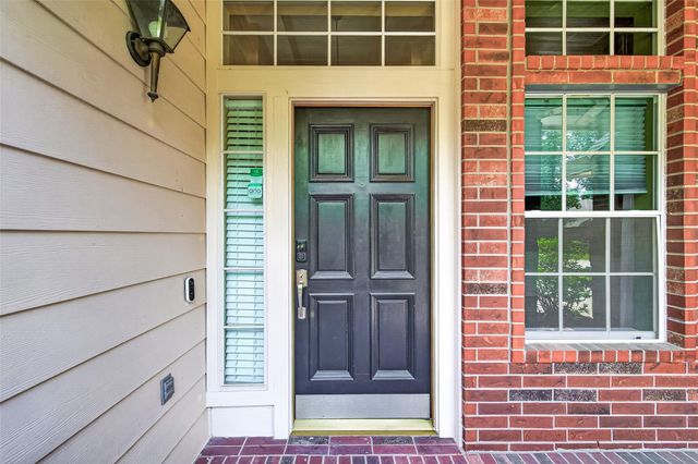 34 Nila Grove Court, Conroe, TX 77385