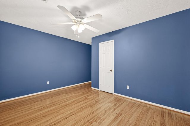 34 Nila Grove Court, Conroe, TX 77385
