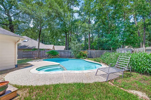 34 Nila Grove Court, Conroe, TX 77385