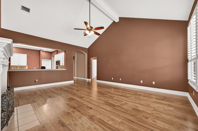 34 Nila Grove Court, Conroe, TX 77385