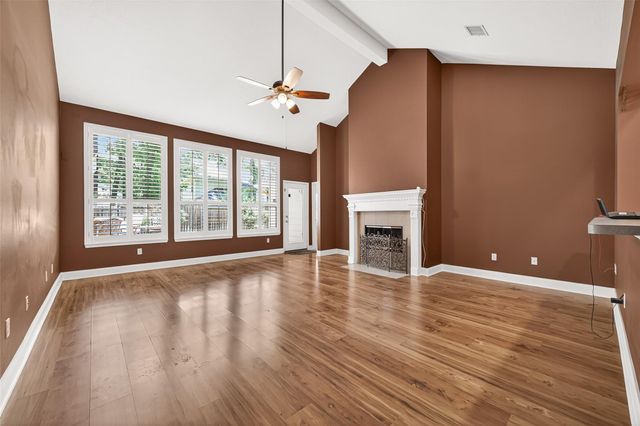 34 Nila Grove Court, Conroe, TX 77385