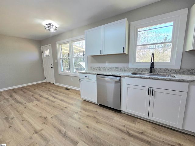 125 Glenn Street, Marietta, SC 29661