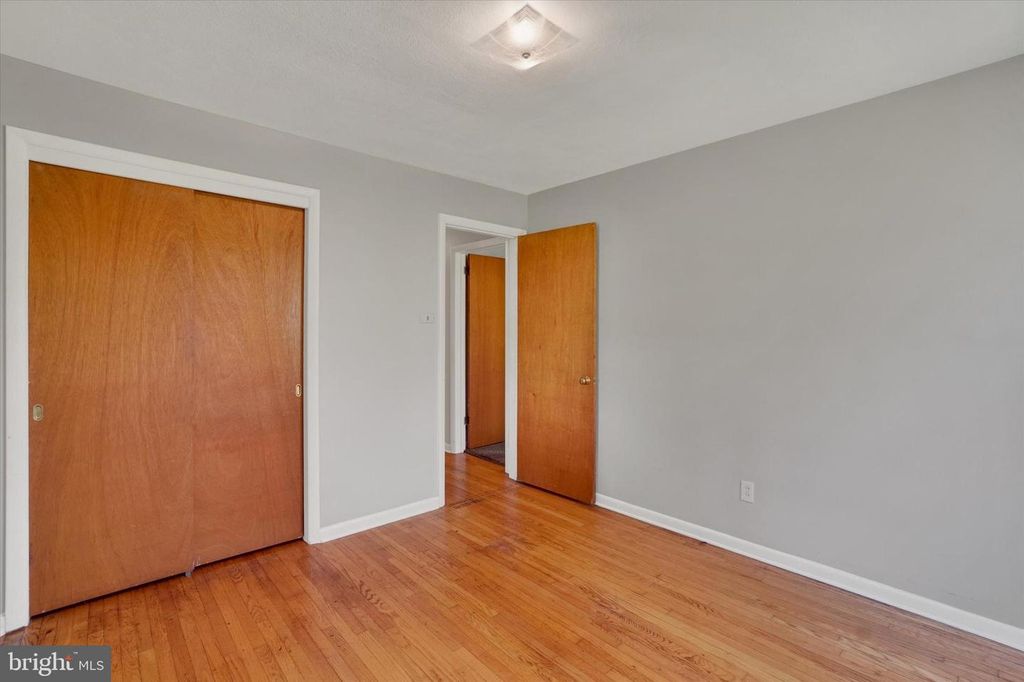 Image 17 of property listing at 1610 N EAST ST, York, PA 17406