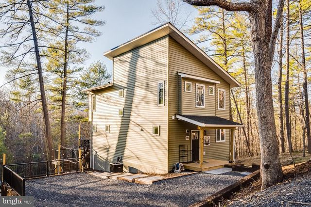 1355 GREENVIEW DR, Basye, VA 22810