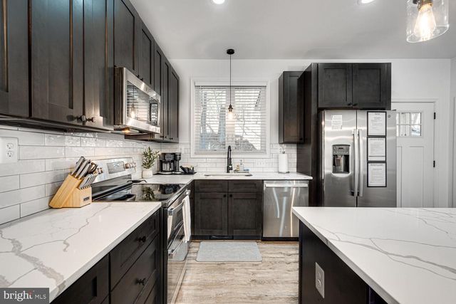 1355 GREENVIEW DR, Basye, VA 22810