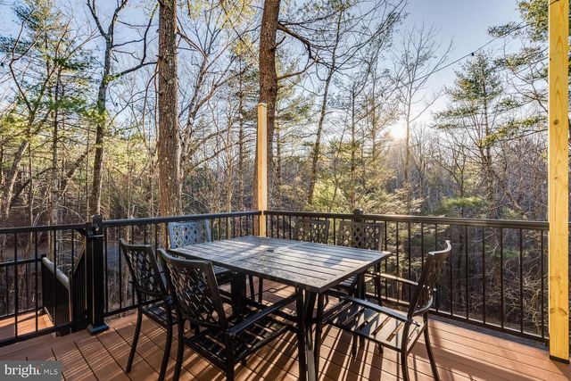 1355 GREENVIEW DR, Basye, VA 22810