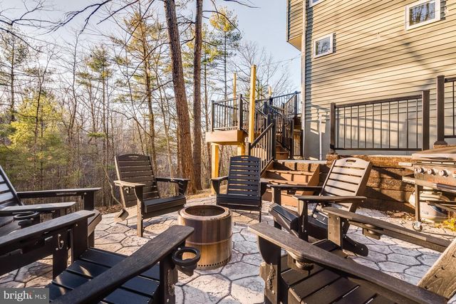 1355 GREENVIEW DR, Basye, VA 22810