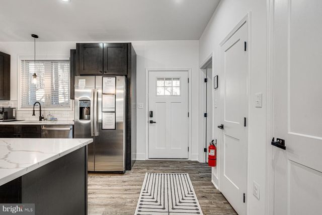 1355 GREENVIEW DR, Basye, VA 22810