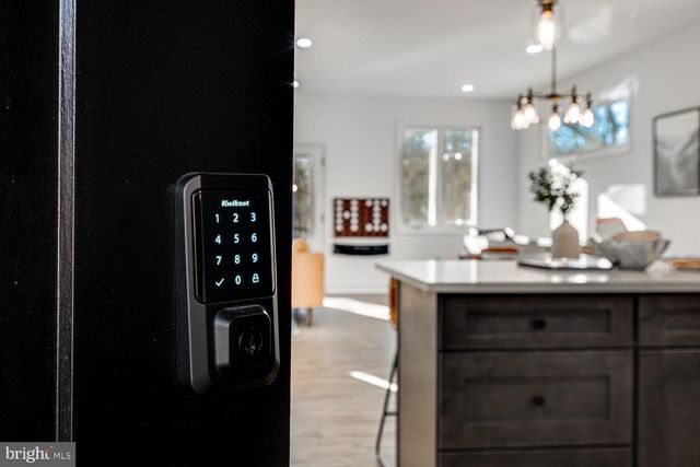 1355 GREENVIEW DR, Basye, VA 22810