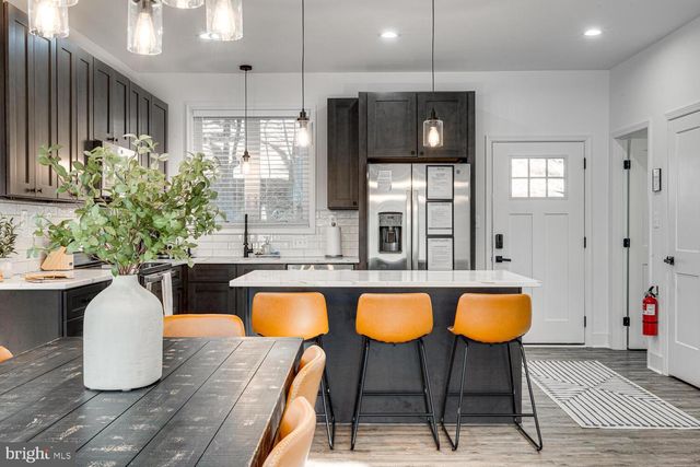 1355 GREENVIEW DR, Basye, VA 22810