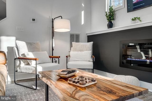 1355 GREENVIEW DR, Basye, VA 22810