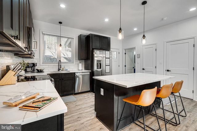 1355 GREENVIEW DR, Basye, VA 22810