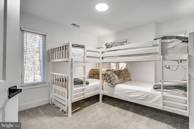 1355 GREENVIEW DR, Basye, VA 22810