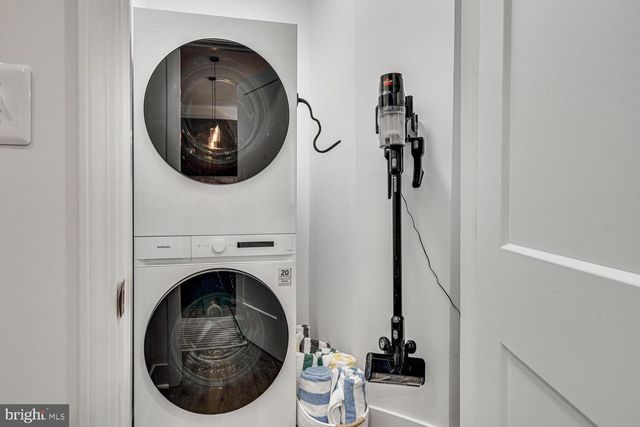 1355 GREENVIEW DR, Basye, VA 22810