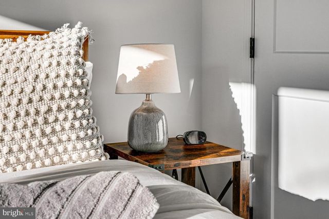 1355 GREENVIEW DR, Basye, VA 22810