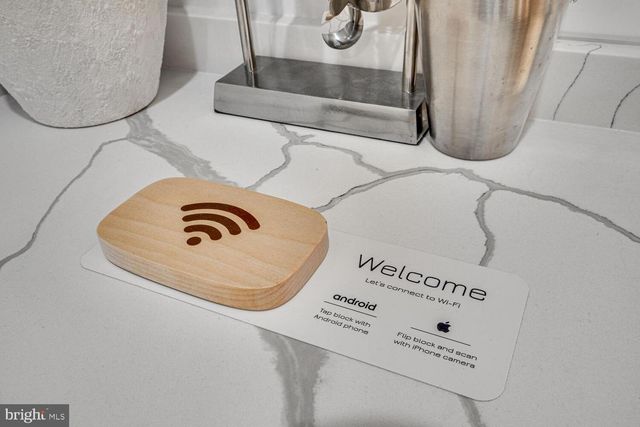 1355 GREENVIEW DR, Basye, VA 22810