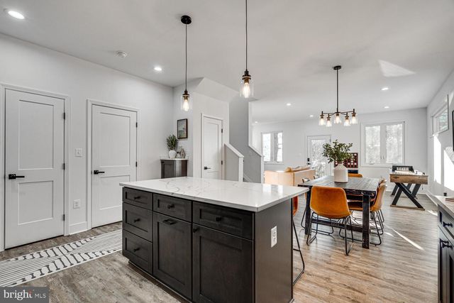 1355 GREENVIEW DR, Basye, VA 22810