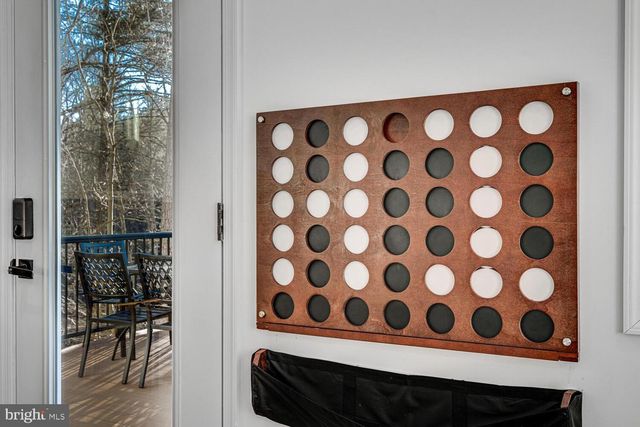 1355 GREENVIEW DR, Basye, VA 22810