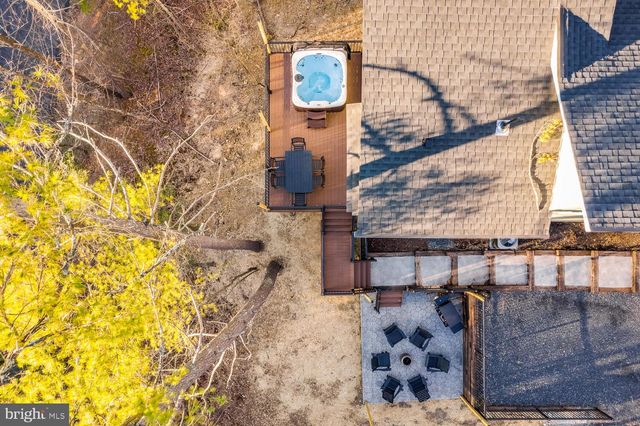 1355 GREENVIEW DR, Basye, VA 22810