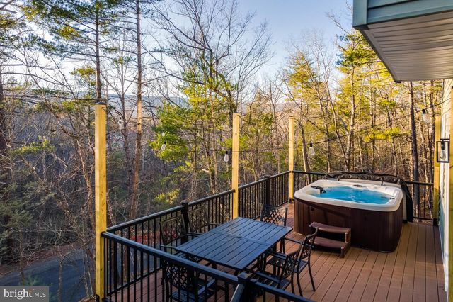 1355 GREENVIEW DR, Basye, VA 22810