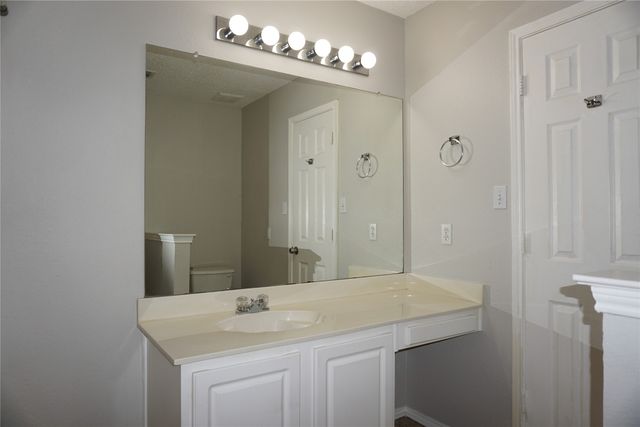 2425 Kelton Street, Fort Worth, TX 76133