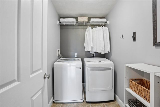 3 Crimson Court, Nashua, NH 03063