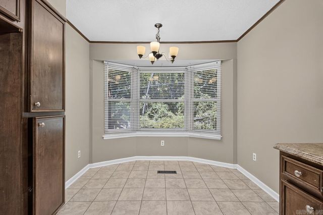 18 White Willow Court, Little Rock, AR 72212