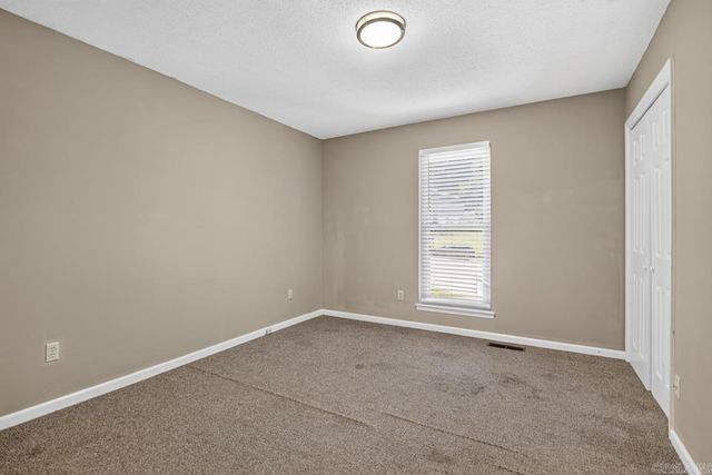 18 White Willow Court, Little Rock, AR 72212
