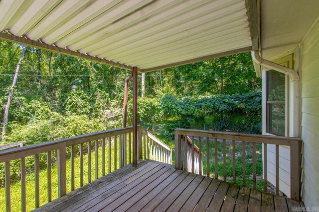 18 White Willow Court, Little Rock, AR 72212